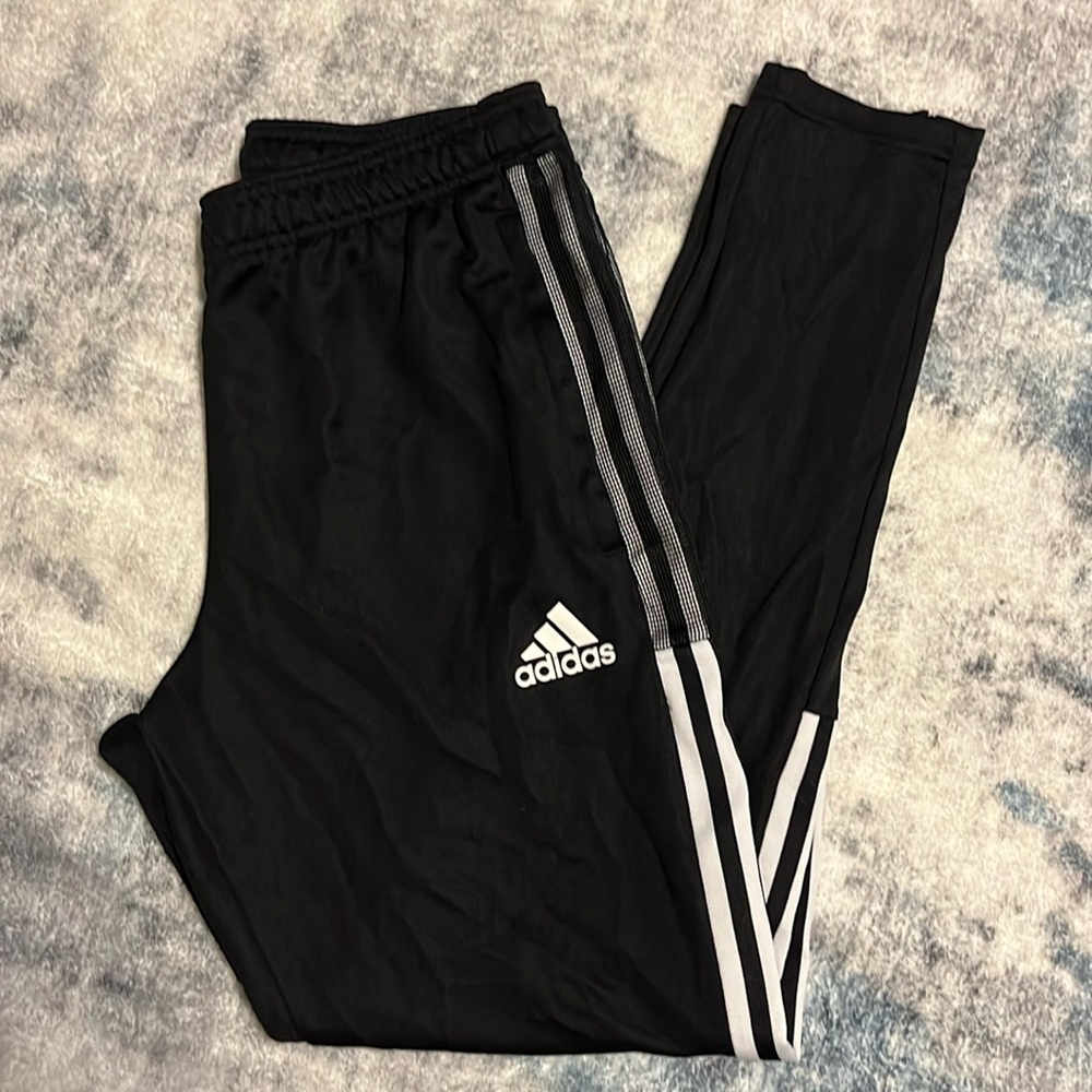Men’s Adidas sweatpants
